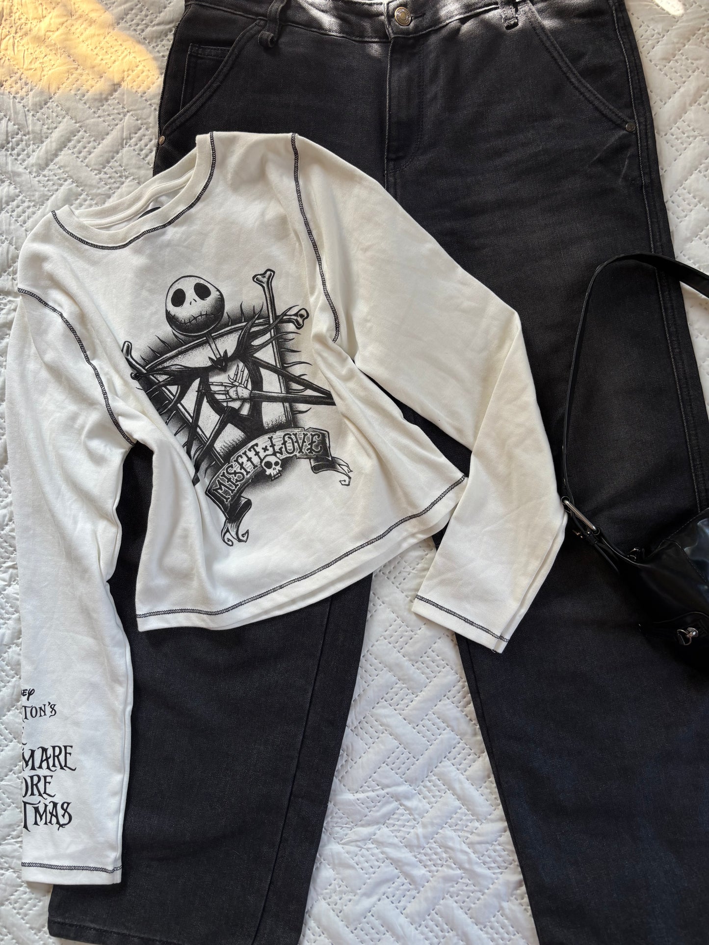 cute misfit love skull printed top