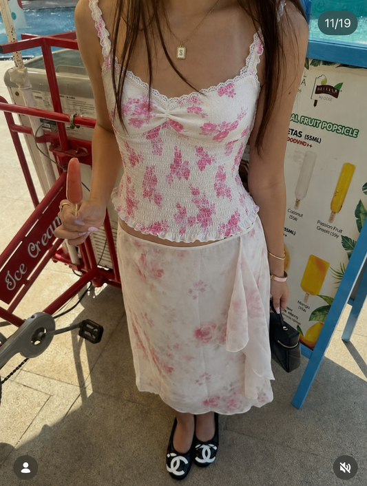 Rose floral ditsy sweetheart top
