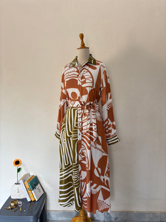 Abstract print satin finish button down maxi dress with belt